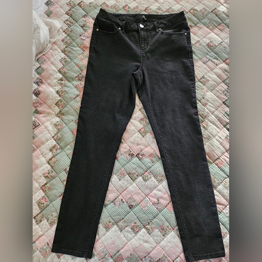 1822 'Butter' Denim -Black Skinny Mid-Rise Jeans- Size 10